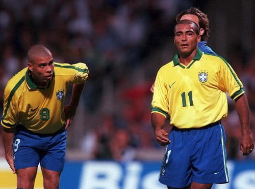 伊藤在两坏 伊藤在两坏