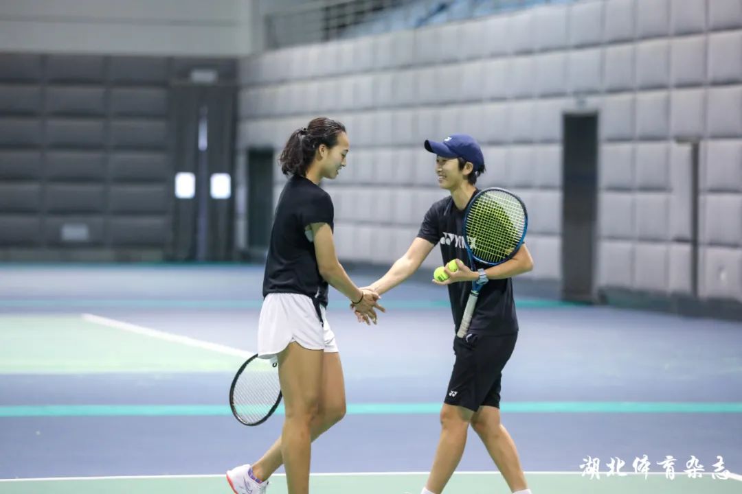 近紧握的滑 近紧握的滑