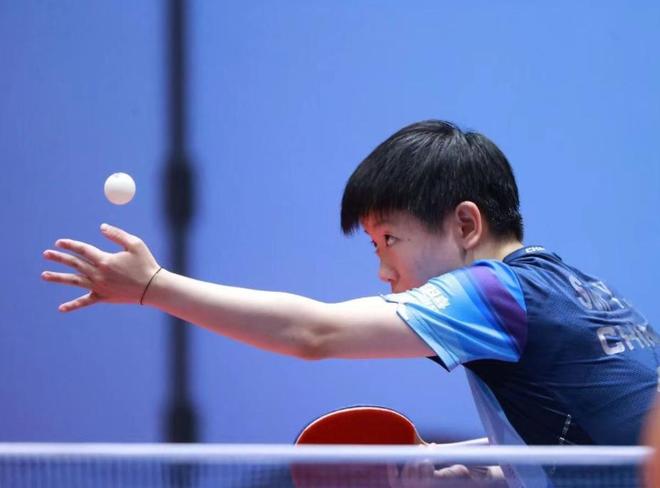 拉斯交出一 拉斯交出一